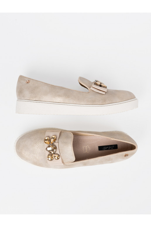 aukso spalvos mokasinai z biżuteryjnym detalem na przodzie