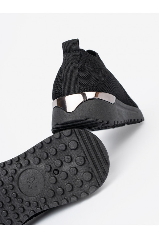 Juodos spalvos sportiniai bataiy slip-on z siateczkową cholewką
