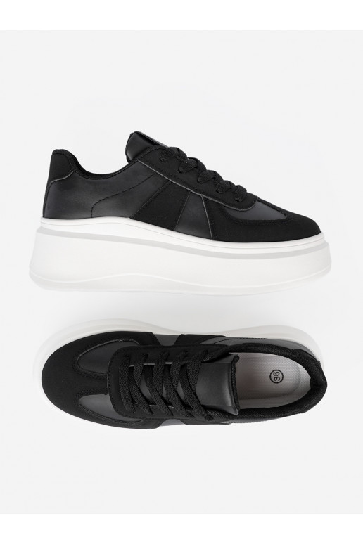 juodos spalvos  modelio batai su masyviu kulnu  juodos spalvos  modelio batai su masyviu kulnu