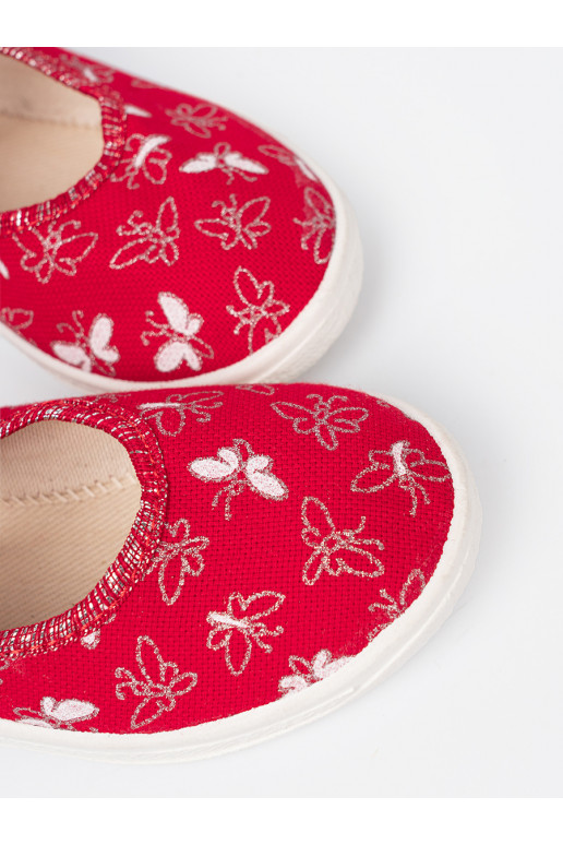 Sportbačiai  y raudonos spalvos Sportbačiai  y raudonos spalvos