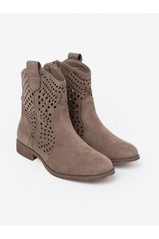 smėlio spalvos batai  kowbojskim stylu smėlio spalvos batai  kowbojskim stylu