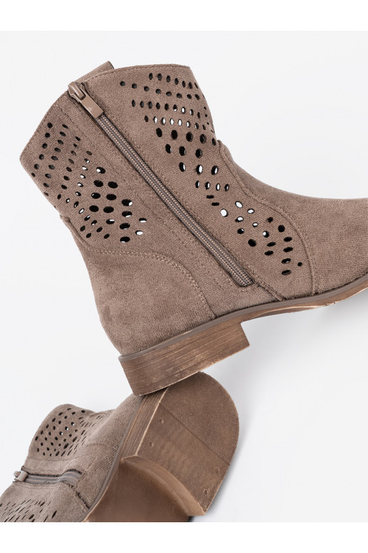 smėlio spalvos batai  kowbojskim stylu smėlio spalvos batai  kowbojskim stylu