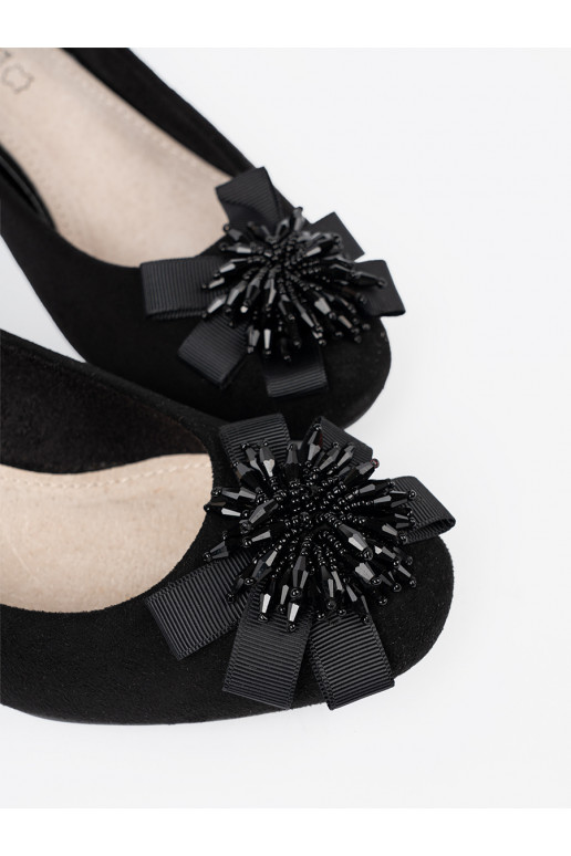 Juodos spalvos aukštakulniai z ozdobnym kwiatem