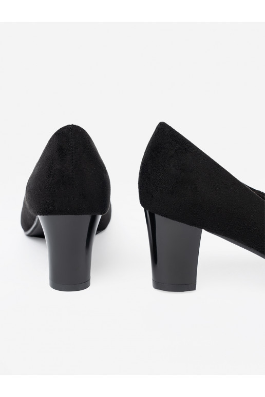 Juodos spalvos aukštakulniai z ozdobnym kwiatem