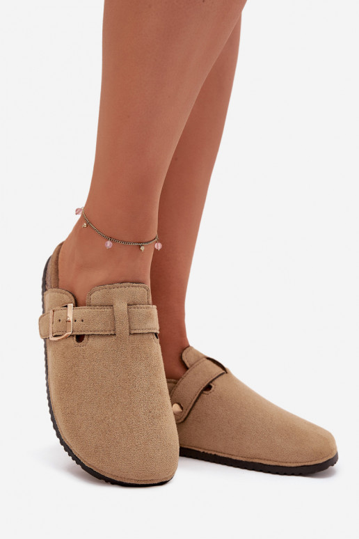 Šlepetės   su platforma su aukso spalvos sagtimis Big Star SS274738 smėlio spalvos