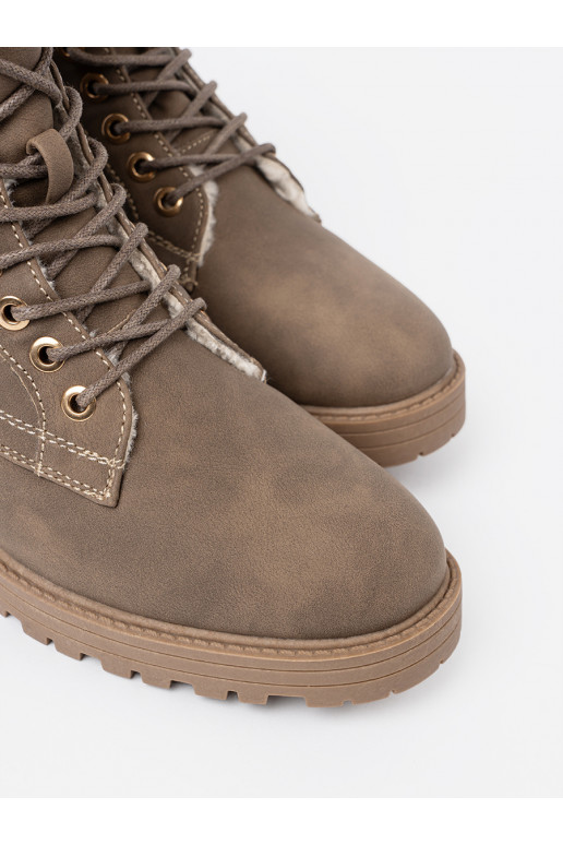  Aulinukai tamsios  z grubą podeszwą