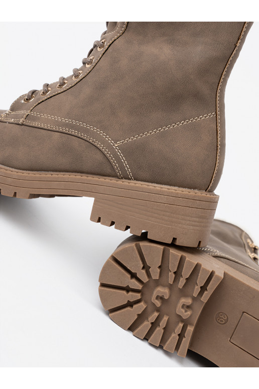  Aulinukai tamsios  z grubą podeszwą