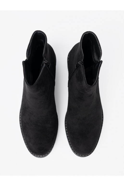 Proste juodos spalvos batai na komfortowym obcasie