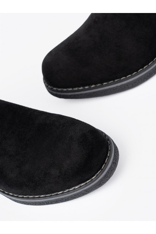 Proste juodos spalvos batai na komfortowym obcasie