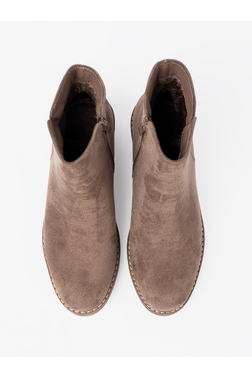 tamsios  batai   tamsios  batai