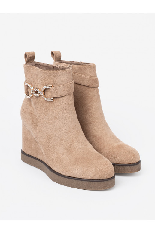 smėlio spalvos batai  