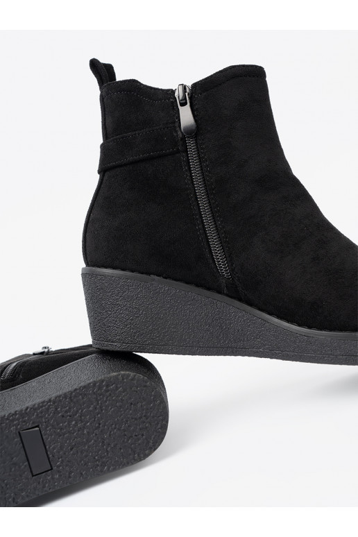 iš zomšos batai juodos spalvos z elastyczną wstawką