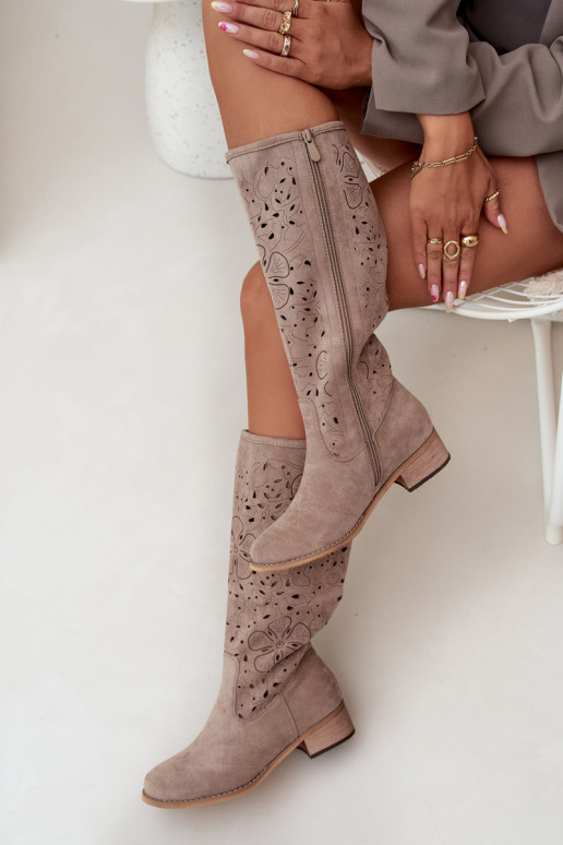 su aužūro elementais moteriški ilgaauliai batai žemu kulniuku iš eko zomšosowe Užsegamos  smėlio spalvos Orchides