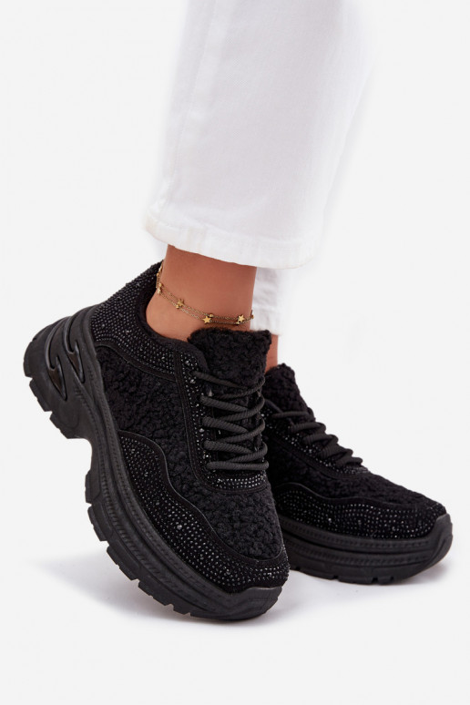 modelio batai  su tviskančiomis akutėmis ir kailiuku Typu Baranek Juodos spalvos Zarika  modelio batai  su tviskančiomis akutėmis ir kailiuku Typu Baranek Juodos spalvos Zarika