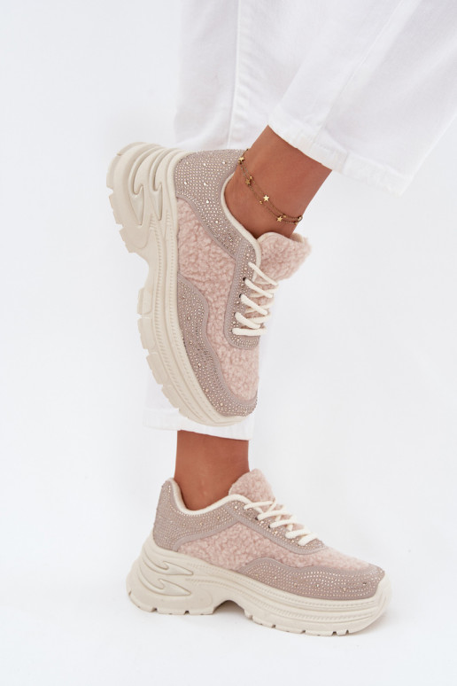  modelio batai  su tviskančiomis akutėmis ir kailiuku Typu Baranek dramblio kaulo spalvos Zarika