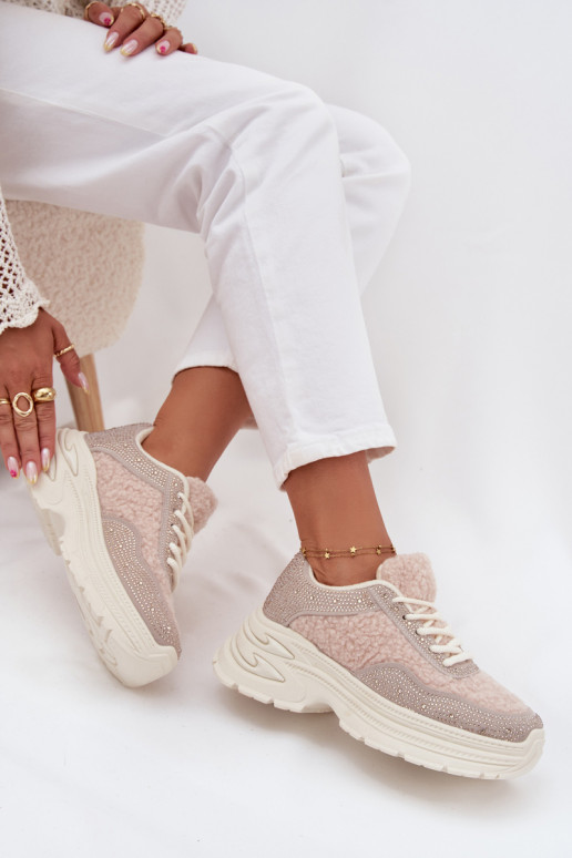  modelio batai  su tviskančiomis akutėmis ir kailiuku Typu Baranek dramblio kaulo spalvos Zarika