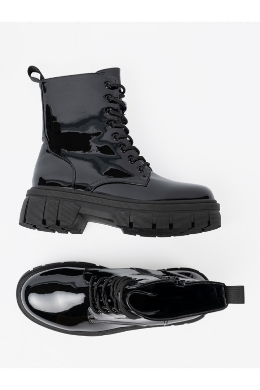 Juodos spalvos  auliniai batai na masywnej podeszwie Juodos spalvos  auliniai batai na masywnej podeszwie