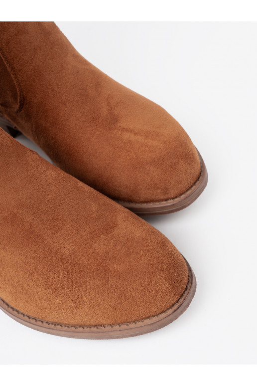 karamelinės spalvos batai 