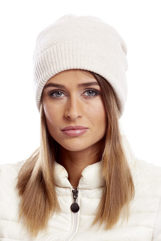 Cap-AT-CZ-171701.37-šviesiai smėlio...