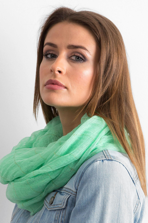 Šviesiai žalias šalikas su metaliniu...