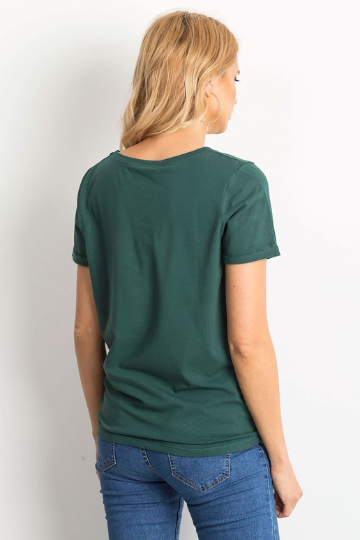 Tamsiai žalios spalvos...