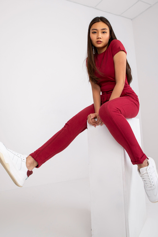 Bordo spalvos kelnės Prieinama