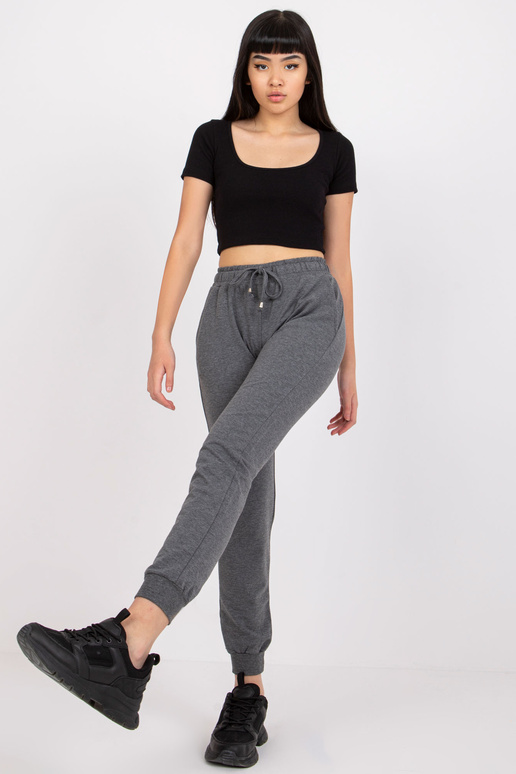 Tamsiai pilkos kelnės greičiau