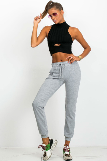 Pilkos kelnės Greičiau