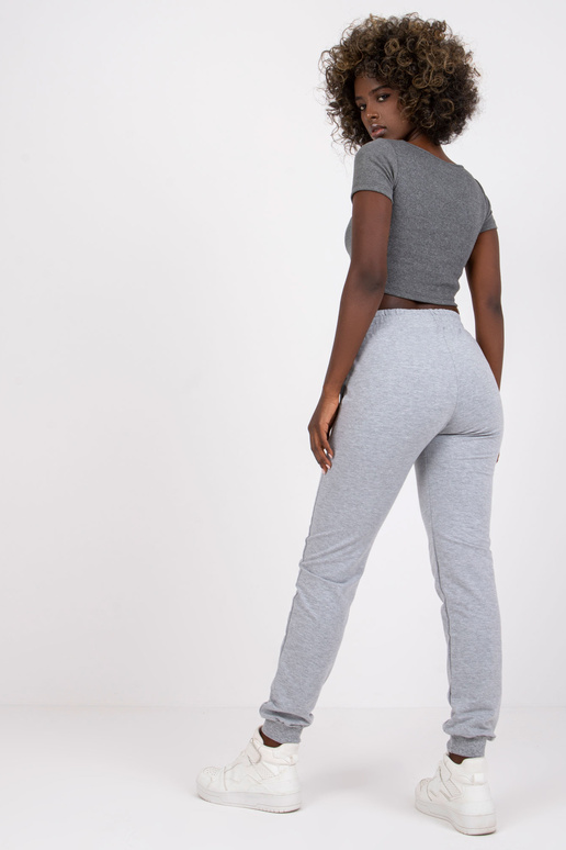 Pilkos kelnės Greičiau