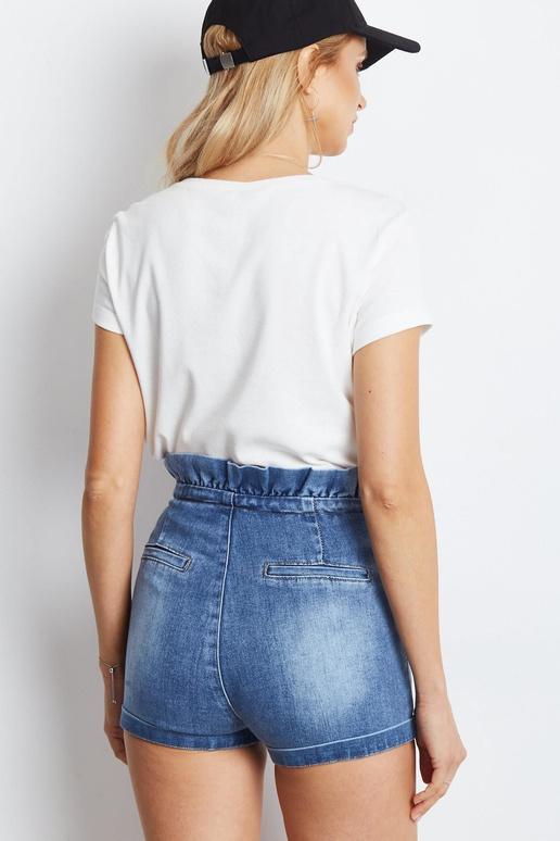 Mėlyni savo šortai