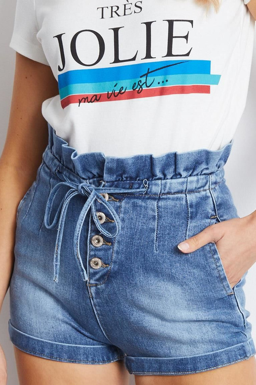 Mėlyni savo šortai