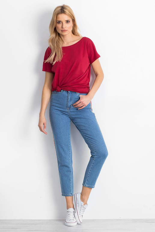 Burgundijos ugnies marškinėliai