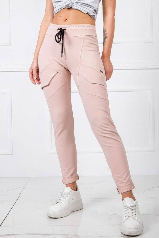 RAUŽOS RŪSOS KELNĖS Paruošta