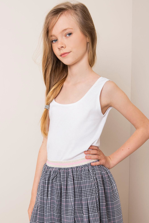 Balta mergaičių palaidinė