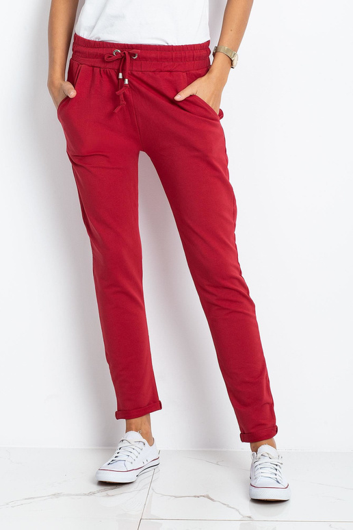 Burgundy spalvos Cadence kelnės