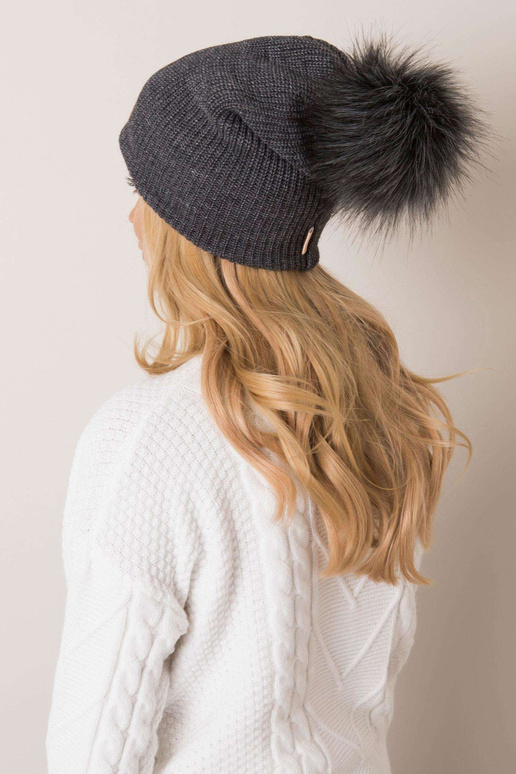 Tamsiai pilka snaputė su pomponu RUE...