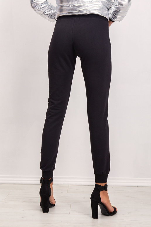 Juodos kelnės Visos