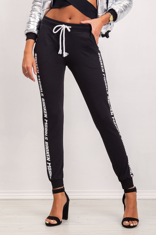 Juodos kelnės Visos