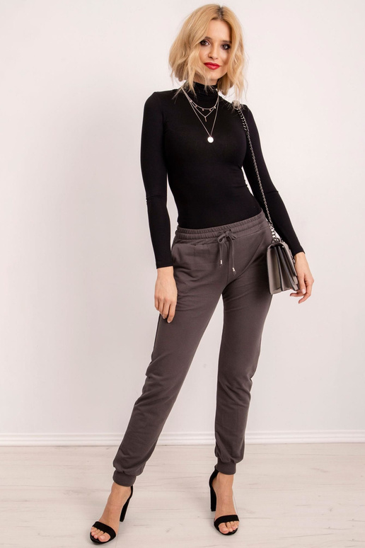 Tamsios chaki spalvos kelnės Greičiau