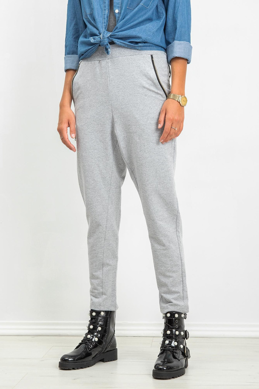 Pilkos kelnių lemputės