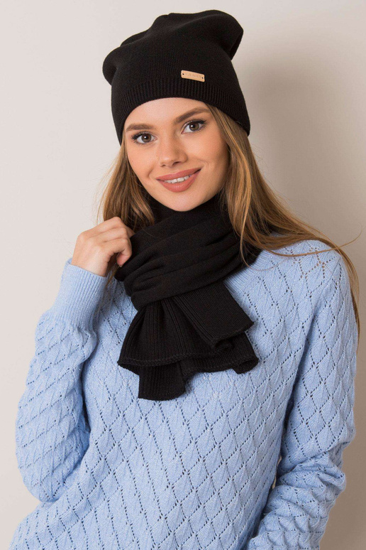 Juodas megztas rinkinys RUE PARIS