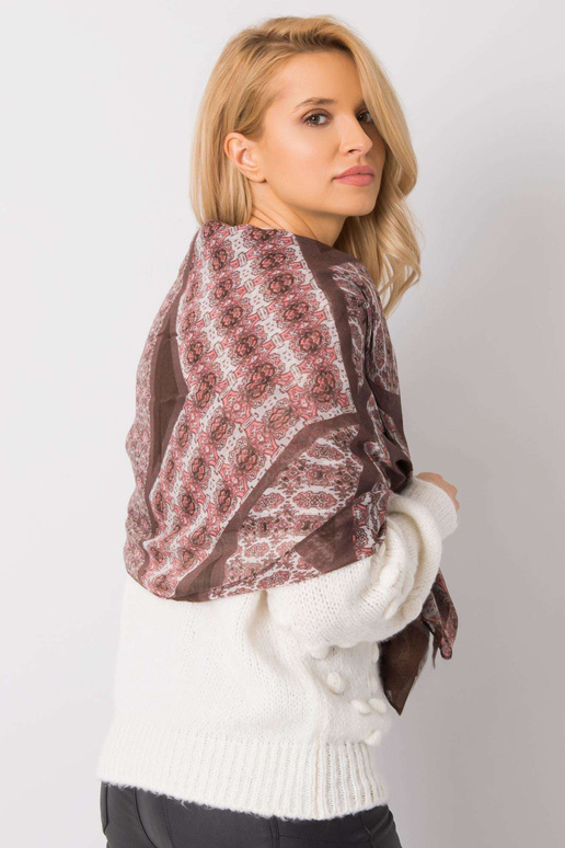 Ruda persikinė skara su raštais