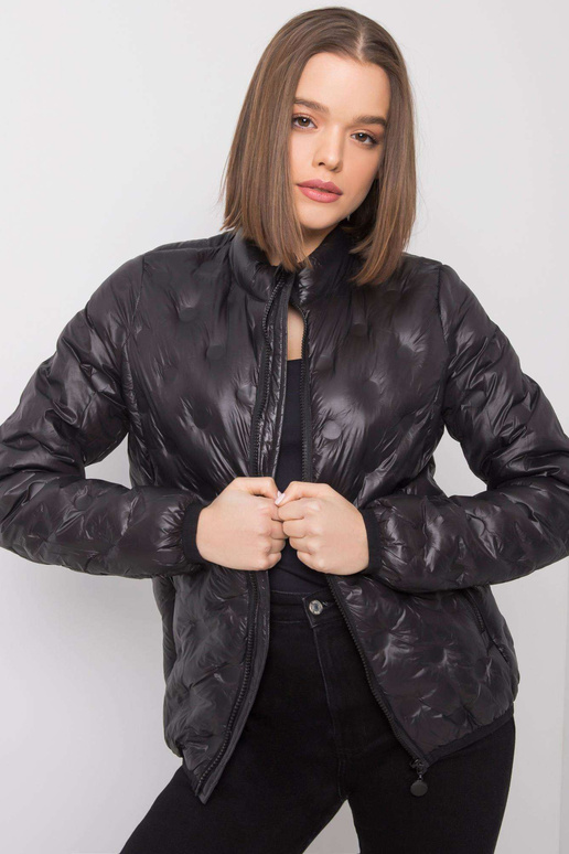 Juoda Aurora striukė