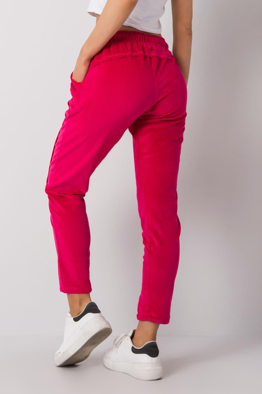 Fuksijos spalvos aksominės kelnės...