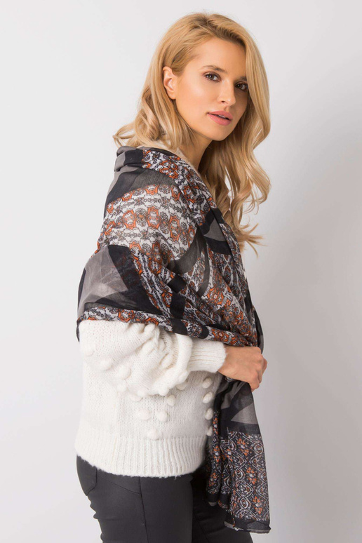 Juodos ir oranžinės spalvos šalikas