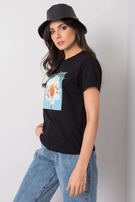 Juodi marškinėliai su Trissa raštu Juodi marškinėliai su Trissa raštu