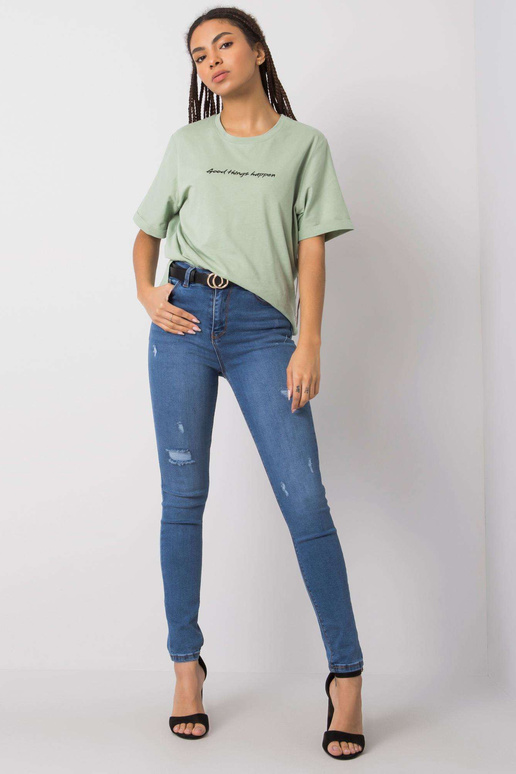 Mėlyni džinsai su nubrozdinimais...