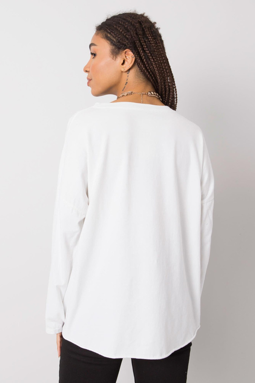 Miriana balta palaidinė ilgomis...