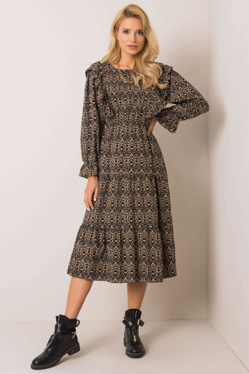 Juodos ir smėlio spalvos...