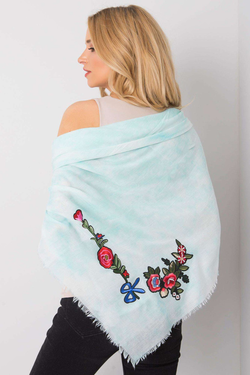 Mėtų pledas su juostelėmis